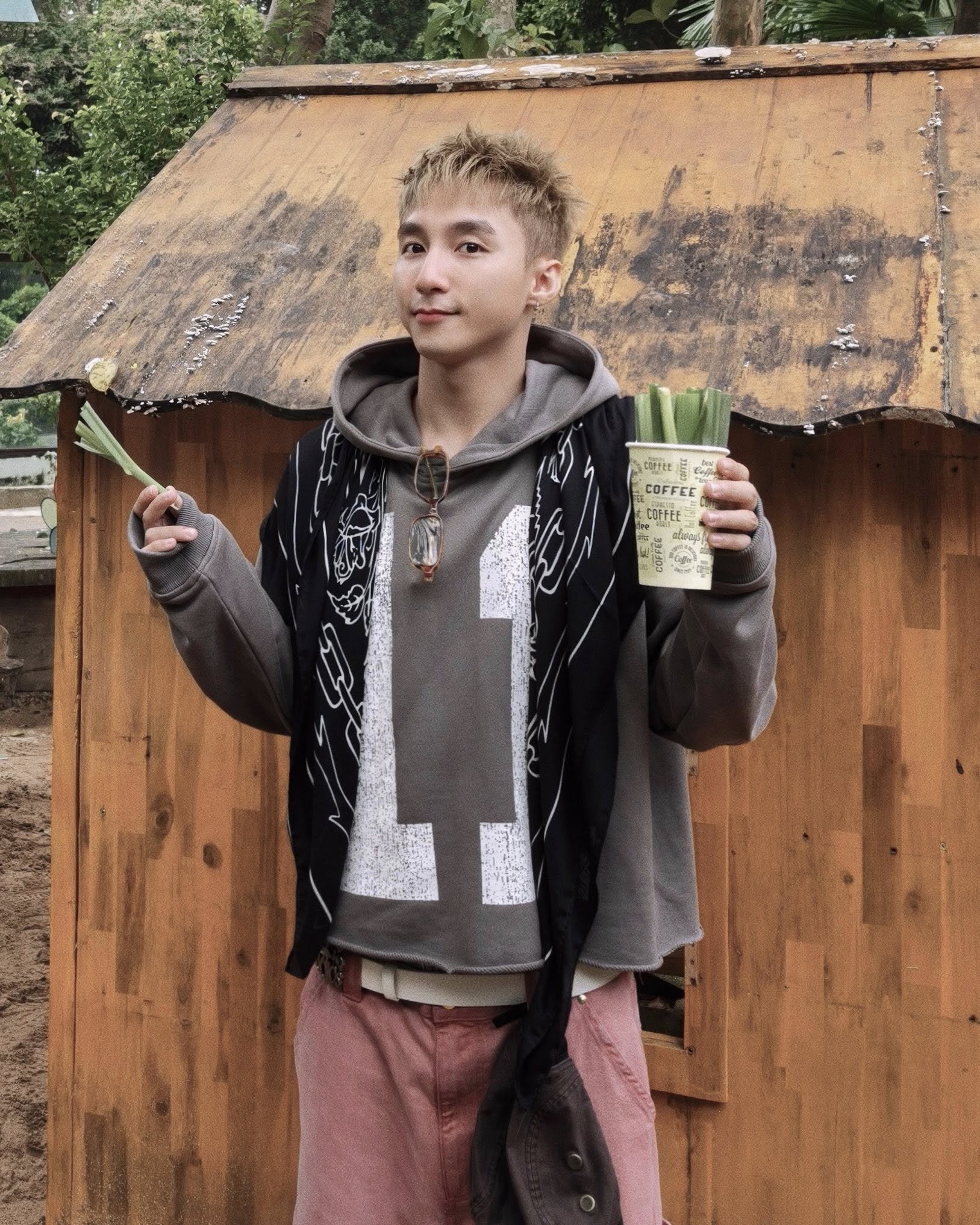 Sơn Tùng suốt ngày hứa hẹn- Ảnh 6.