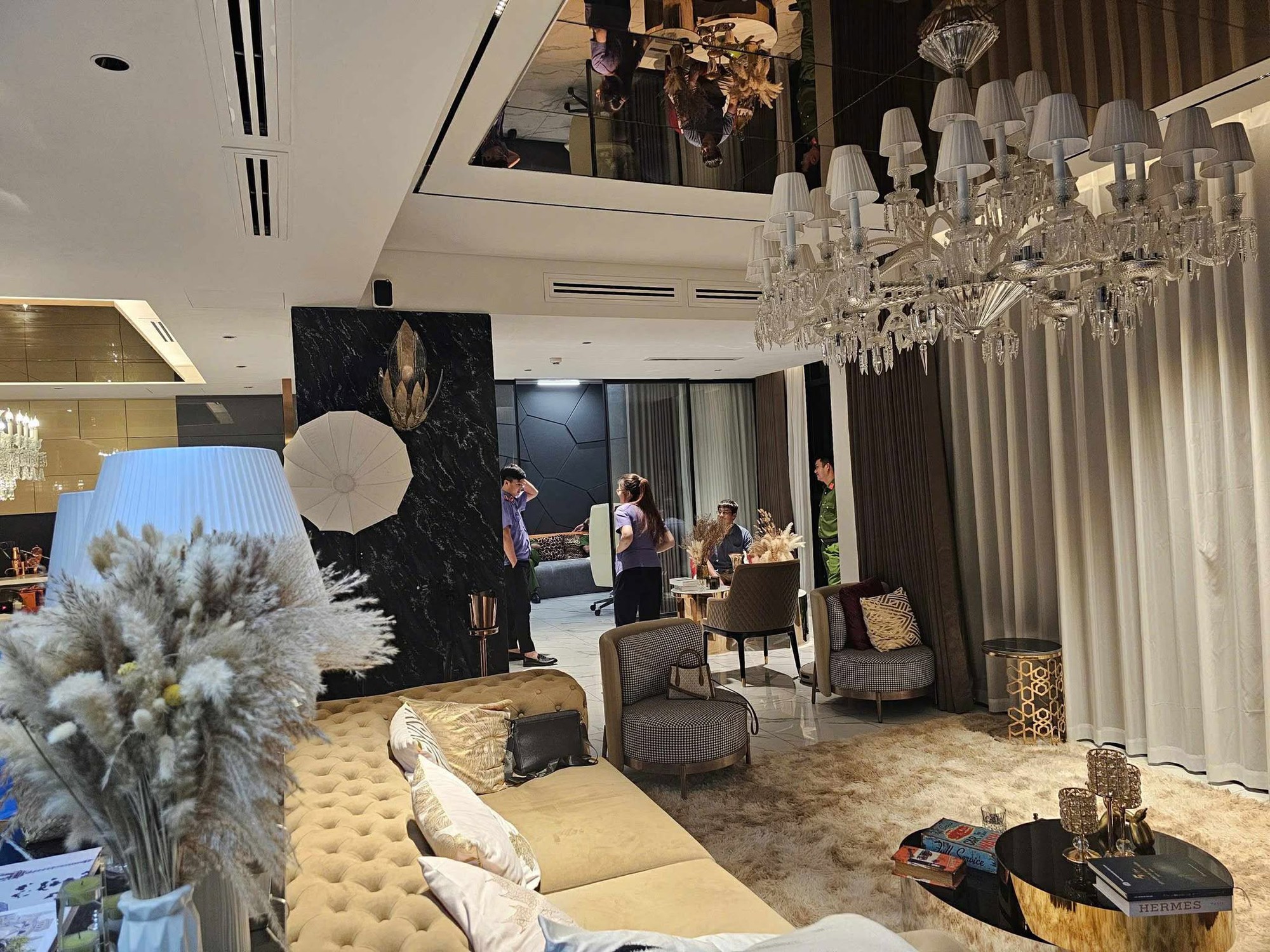 Sự thật về mối quan hệ giữa Ngân 98 và bố mẹ ruột- Ảnh 5.