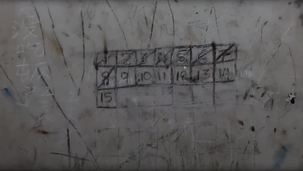 Rùng mình những vết tích kinh hoàng trong phòng tối của hang ổ lừa đảo tại Myanmar- Ảnh 5.