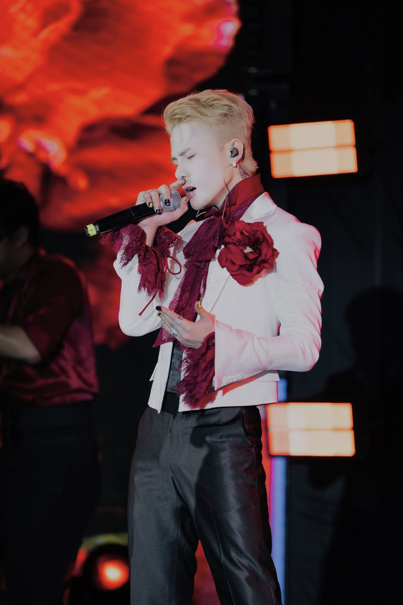 Cục an ninh mạng nhắc tên Jack, luật sự lên tiếng về mức phạt- Ảnh 4. Cục an ninh mạng nhắc tên Jack, luật sự lên tiếng về mức phạt- Ảnh 4.