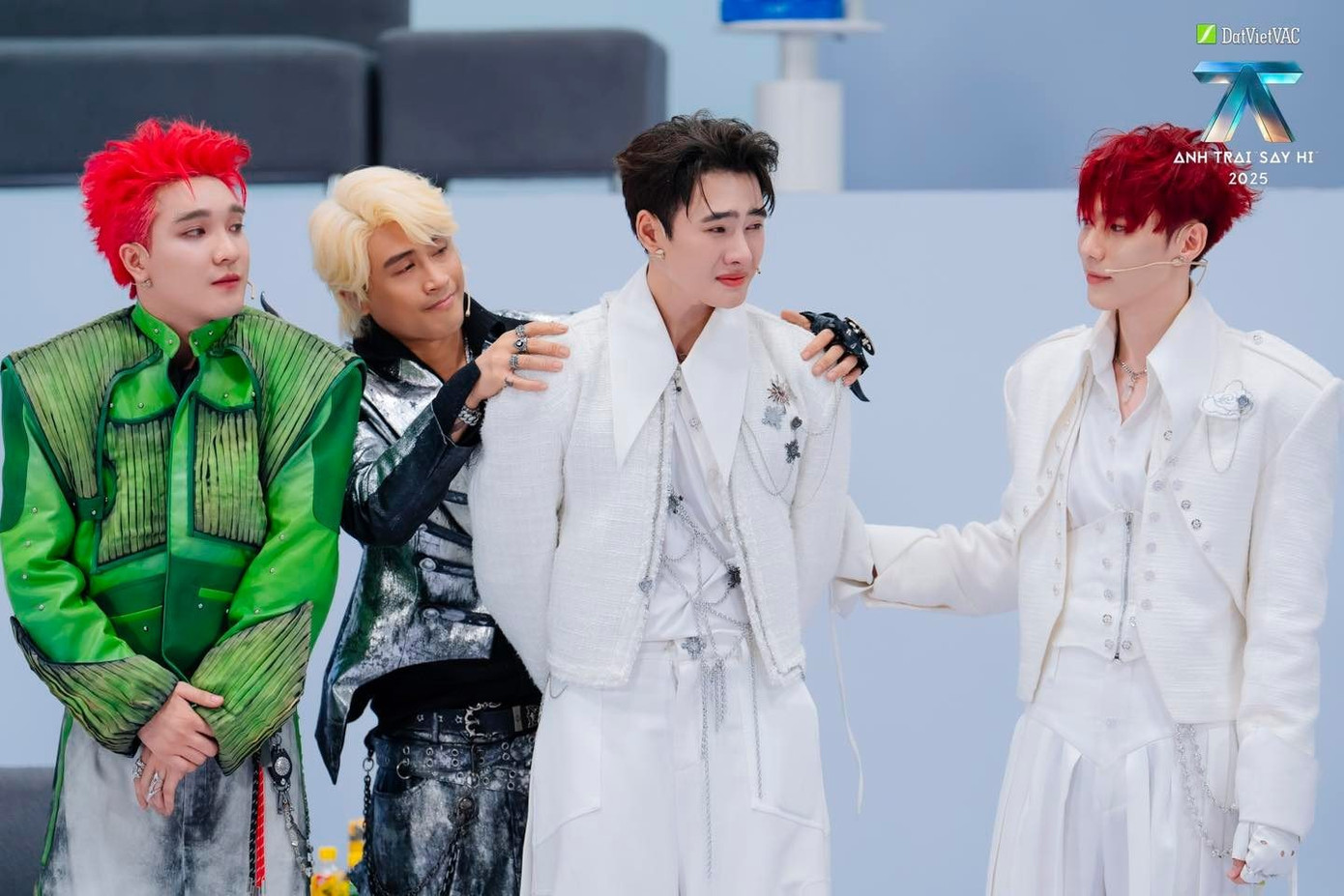 Ai đang hưởng lợi nhiều nhất ở show Anh trai?- Ảnh 2.