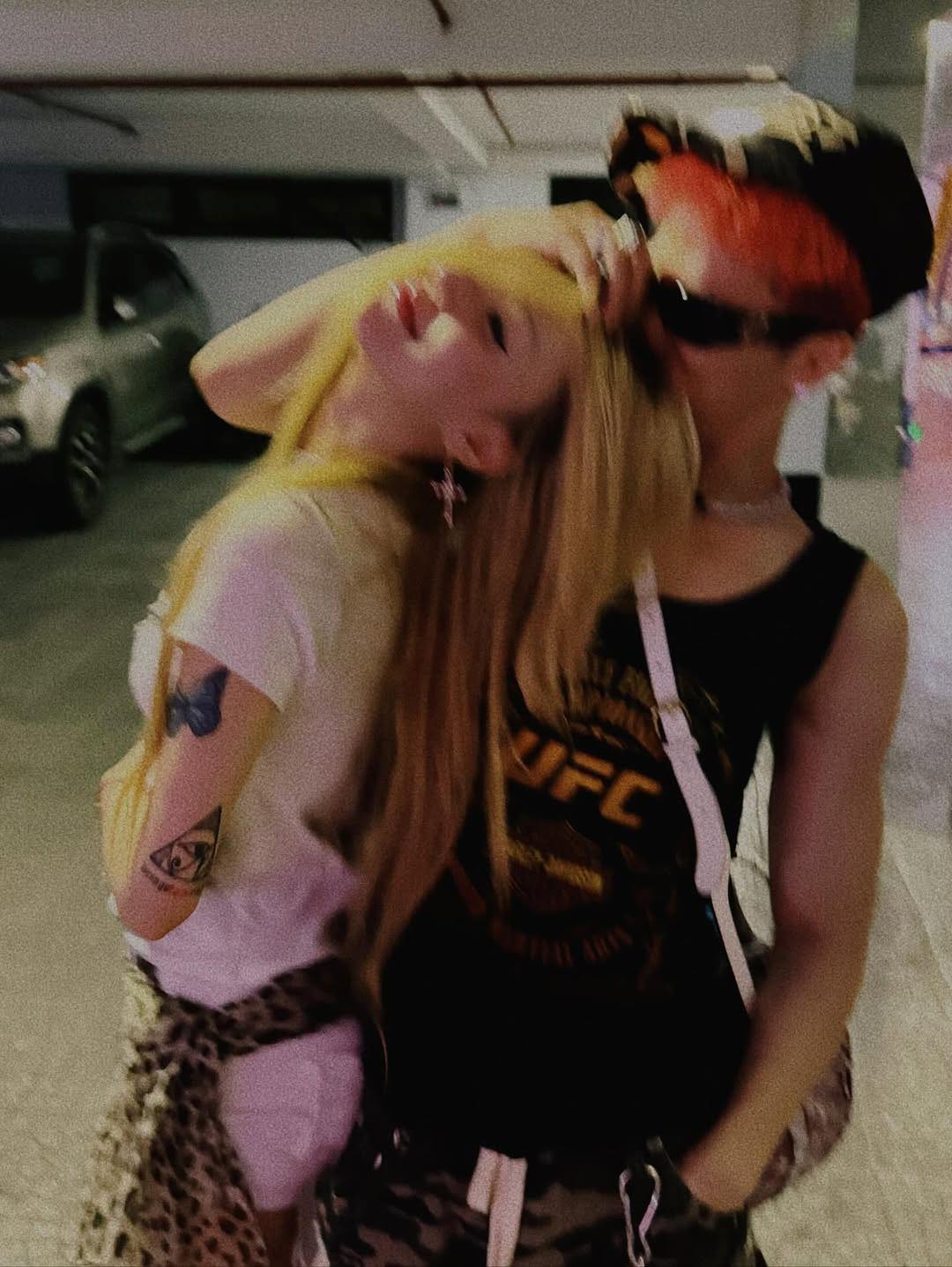 Khui cặp đôi Em Xinh - rapper Vbiz đang hẹn hò!- Ảnh 2. Khui cặp đôi Em Xinh - rapper Vbiz đang hẹn hò!- Ảnh 2.