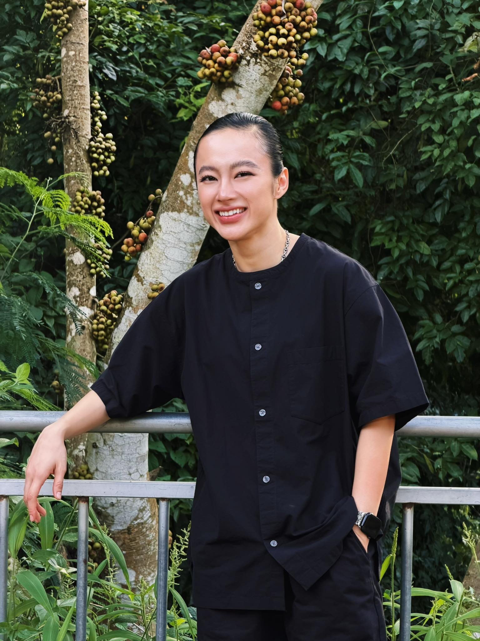 Angela Phương Trinh lạ lắm, sao lại có