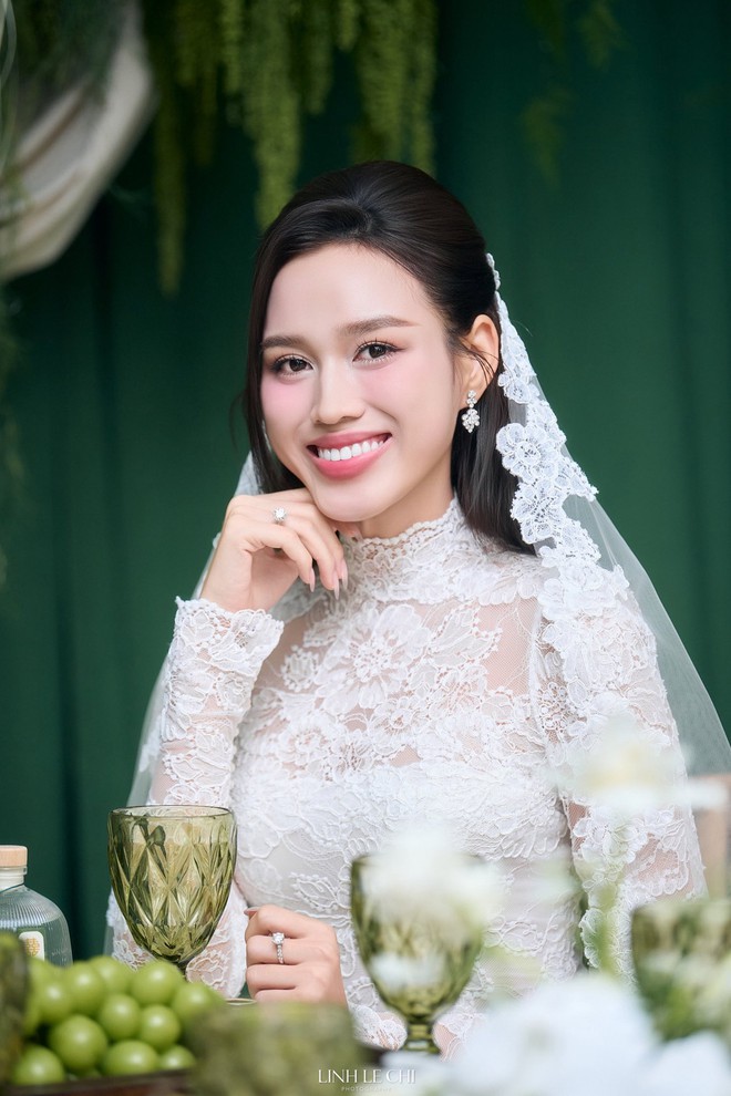 Lễ đón dâu Đỗ Hà và thiếu gia tập đoàn Sơn Hải: Cô dâu cực xinh, thái độ mẹ chồng gây chú ý- Ảnh 3.