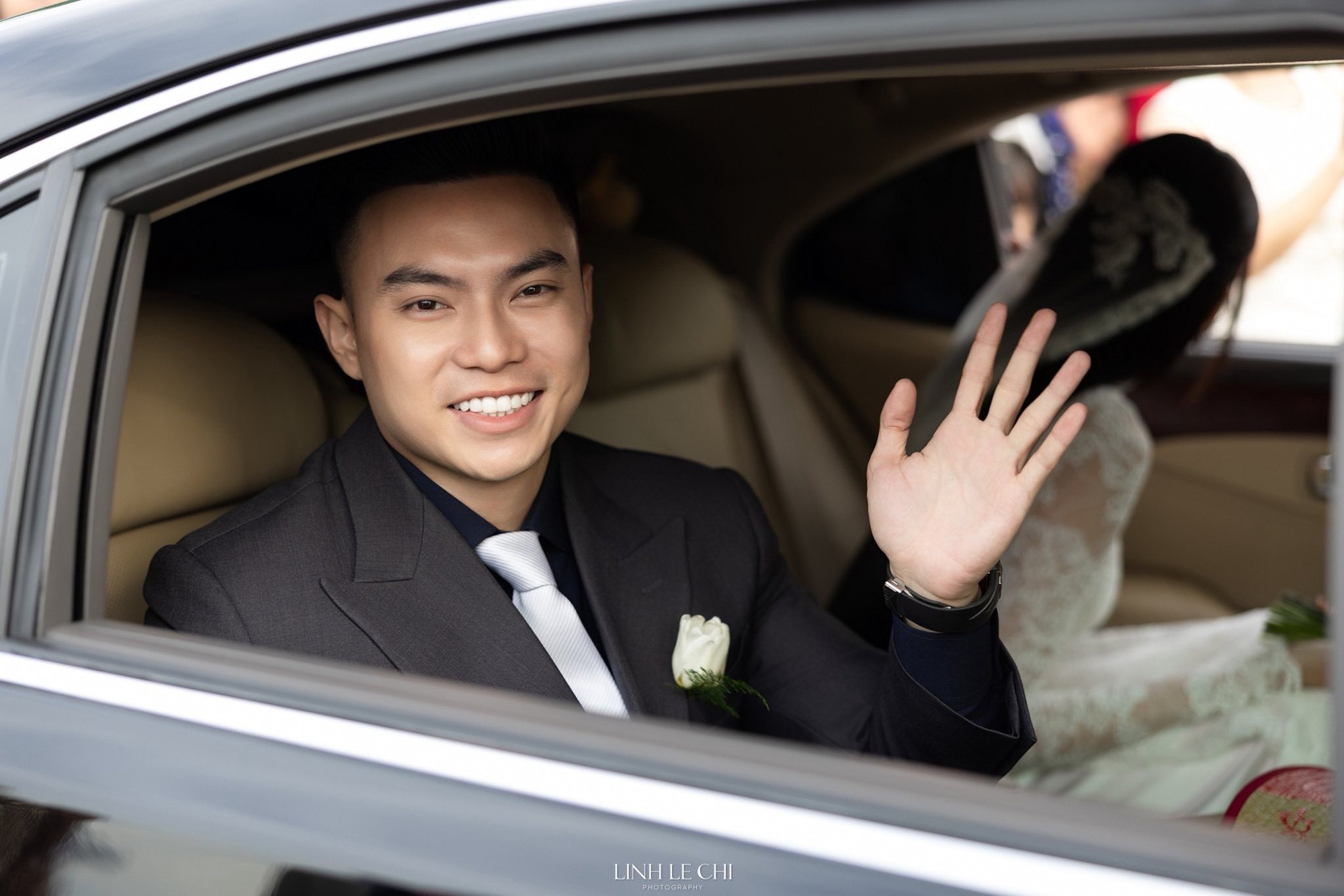 Mẹ chồng tập đoàn Sơn Hải mang đến 1 món đồ khiến con dâu Đỗ Hà