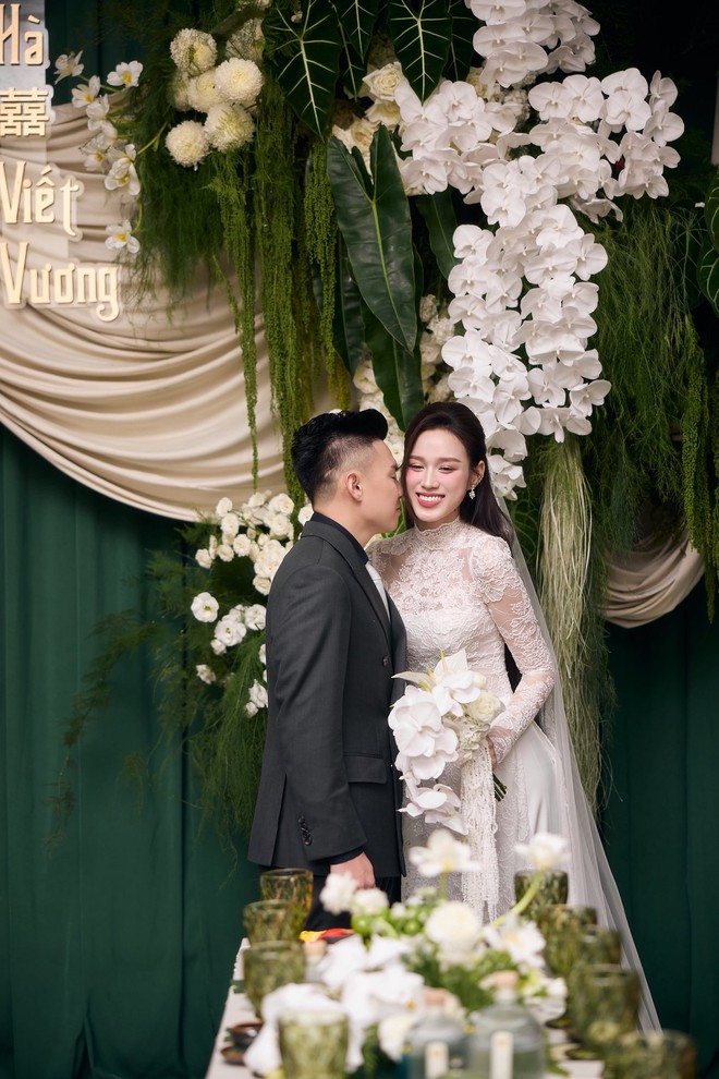 Lễ đón dâu Đỗ Hà và thiếu gia tập đoàn Sơn Hải: Cô dâu cực xinh, thái độ mẹ chồng gây chú ý- Ảnh 6.