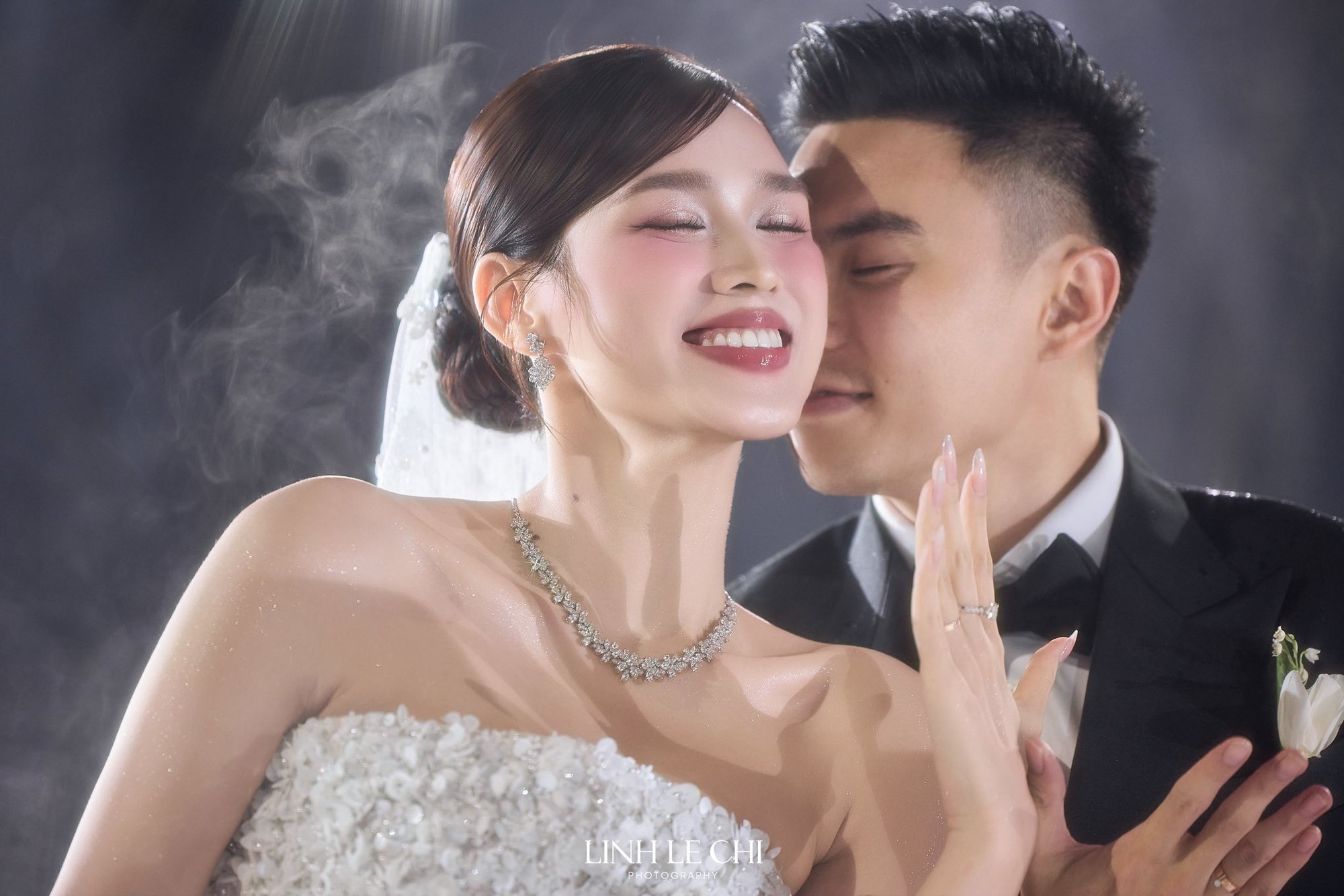 Lùm xùm của Hoa hậu Đỗ Hà dậy sóng trở lại- Ảnh 5.