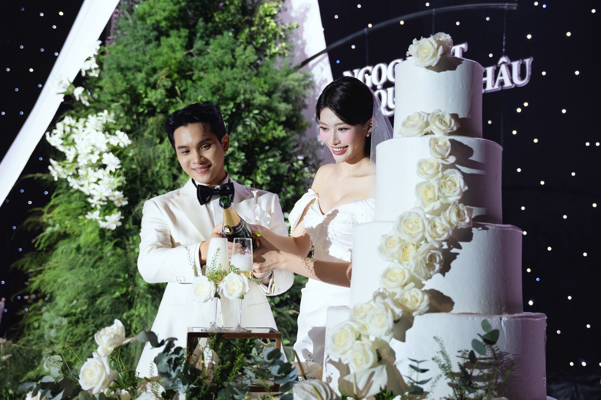 Á hậu Quỳnh Châu đang mang thai con đầu lòng?- Ảnh 7. Á hậu Quỳnh Châu đang mang thai con đầu lòng?- Ảnh 7.