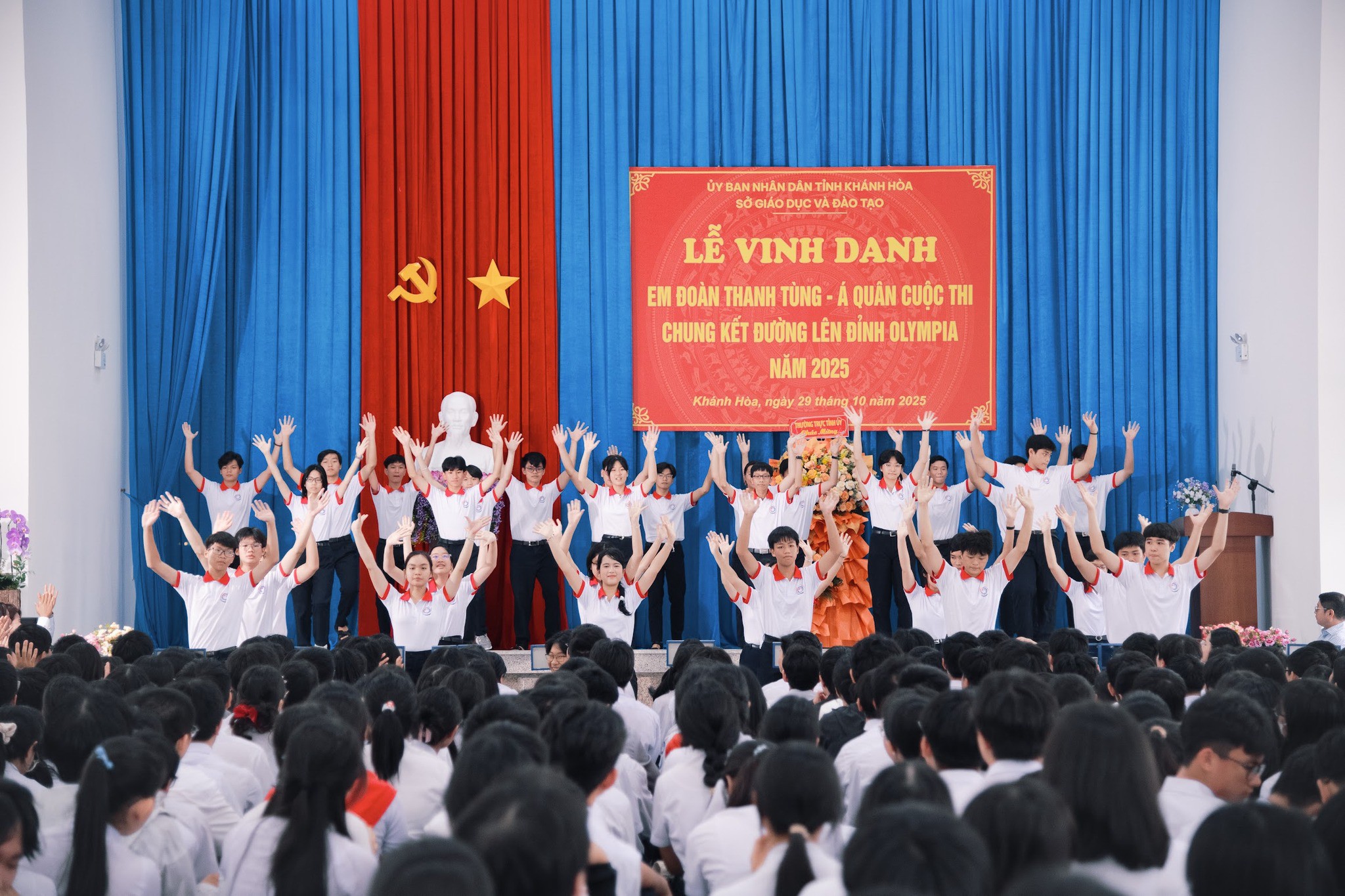 Á quân Đường lên đỉnh Olympia được vinh danh tại Khánh Hòa - 4