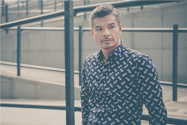 Mỹ nam bị ghét nhất Mưa Đỏ: Nói 6 thứ tiếng cực đỉnh, nét đẹp lai Tây hiếm có khó tìm- Ảnh 3. Mỹ nam bị ghét nhất Mưa Đỏ: Nói 6 thứ tiếng cực đỉnh, nét đẹp lai Tây hiếm có khó tìm- Ảnh 3.