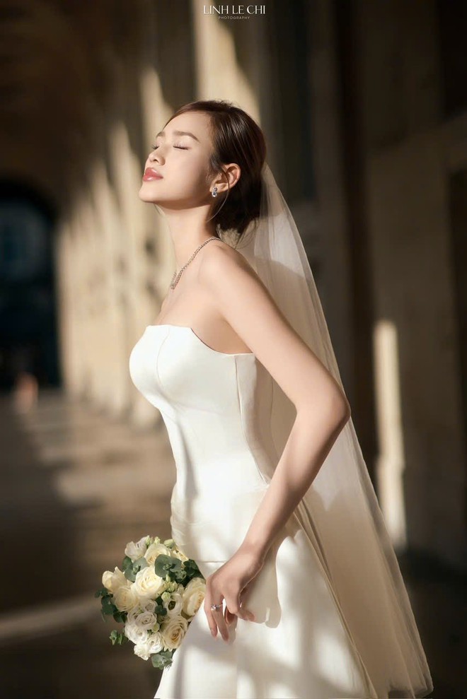 Trọn ảnh cưới ở Châu Âu của Đỗ Hà: Thiếu gia Viết Vương lại thế nữa rồi!- Ảnh 11. Trọn ảnh cưới ở Châu Âu của Đỗ Hà: Thiếu gia Viết Vương lại thế nữa rồi!- Ảnh 11.