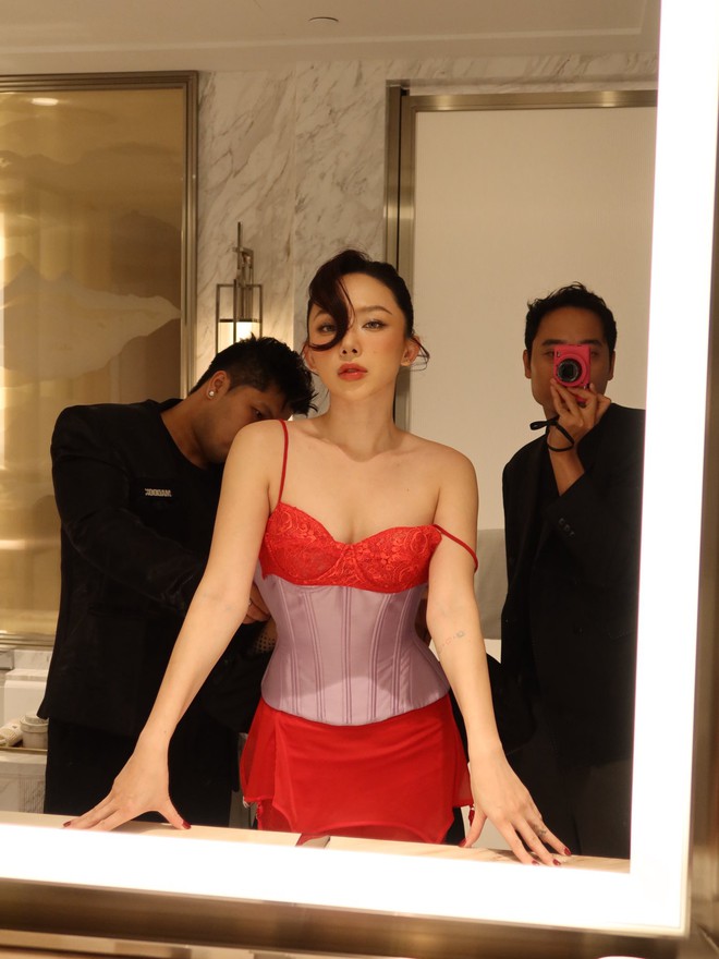 57444505813752609372895516697523858566884427n-1763458316119688005660-1763471292689-1763471292889896063131 "Khó thở" vì Tóc Tiên 57444505813752609372895516697523858566884427n 1763458316119688005660 1763471292689 1763471292889896063131