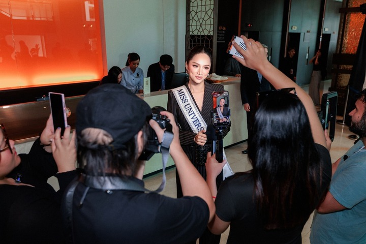 Miss Universe 2025 vướng loạt ồn ào chỉ sau vài ngày diễn ra- Ảnh 4.