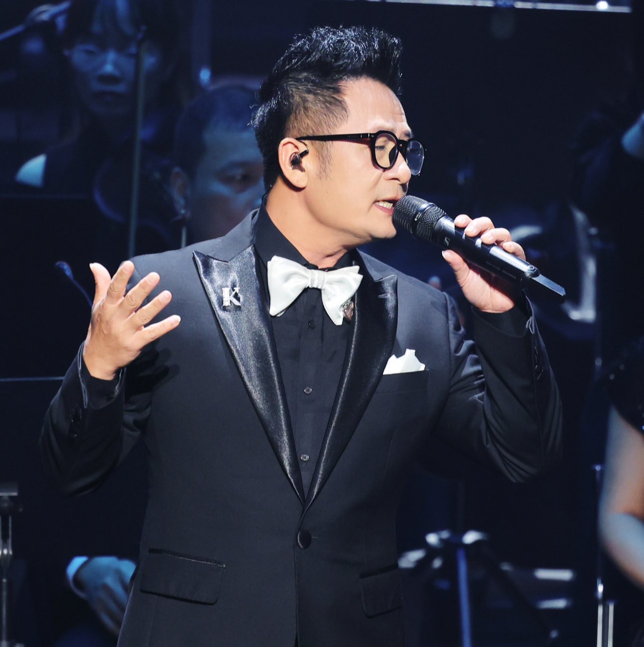 Nam ca sĩ sở hữu biệt thự 2.000 m2 ở Mỹ và Việt Nam: Ngoài 50 hôn nhân viên mãn bên vợ kém 17 tuổi- Ảnh 2.