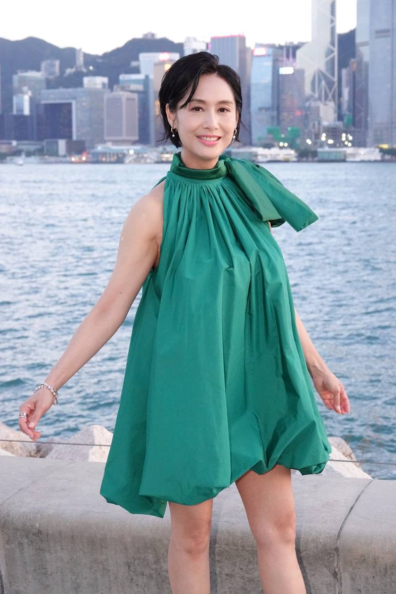 Nhìn bộ hình mới của Chu Ân khiến netizen