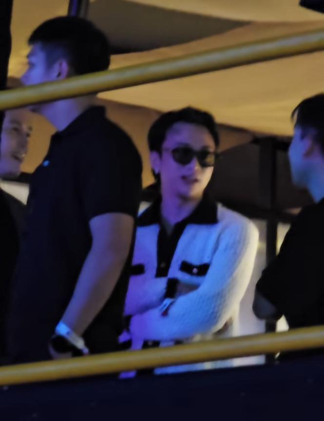 2 ngày nữa ra MV nhưng SOOBIN vẫn ham vui, ra Hà Nội đu concert