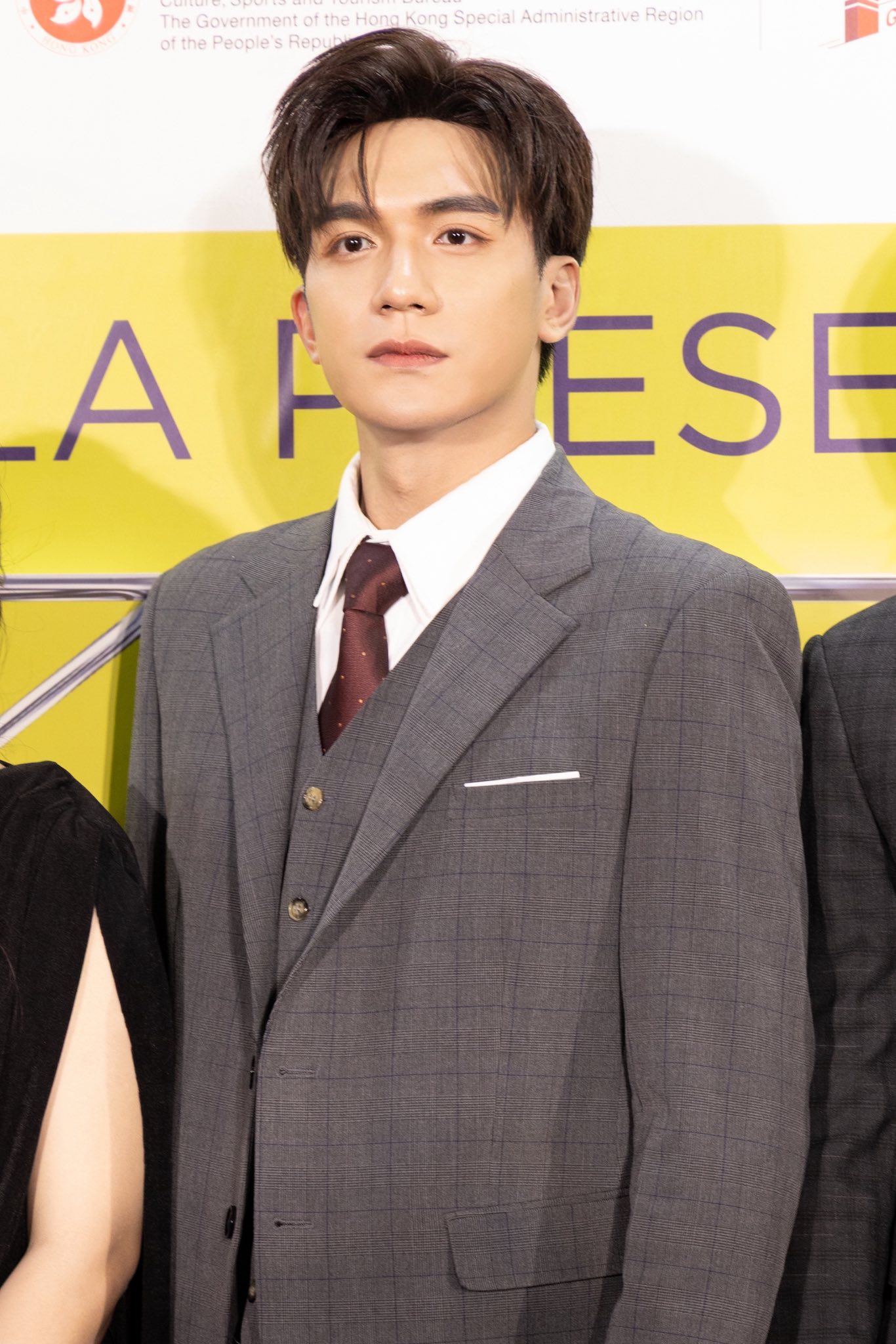 Mỹ nam Việt duy nhất mới đóng 3 phim đã cán mốc 1.300 tỷ: Đẹp gì đẹp khiếp thế, muốn không nổi tiếng cũng khó- Ảnh 5.