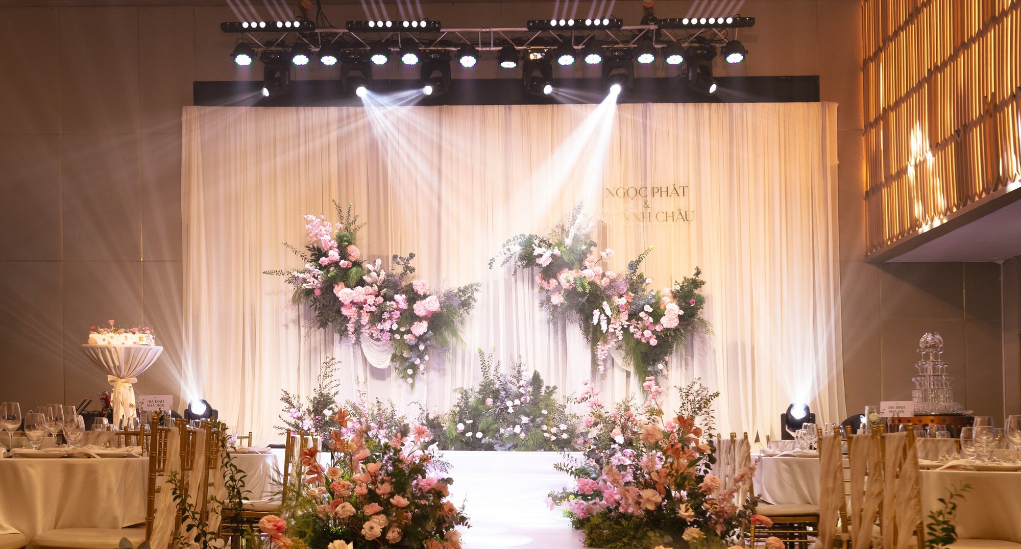 Á hậu Quỳnh Châu lộ vóc dáng khác lạ trong lễ cưới với chồng thiếu gia tại Đà Lạt- Ảnh 5.