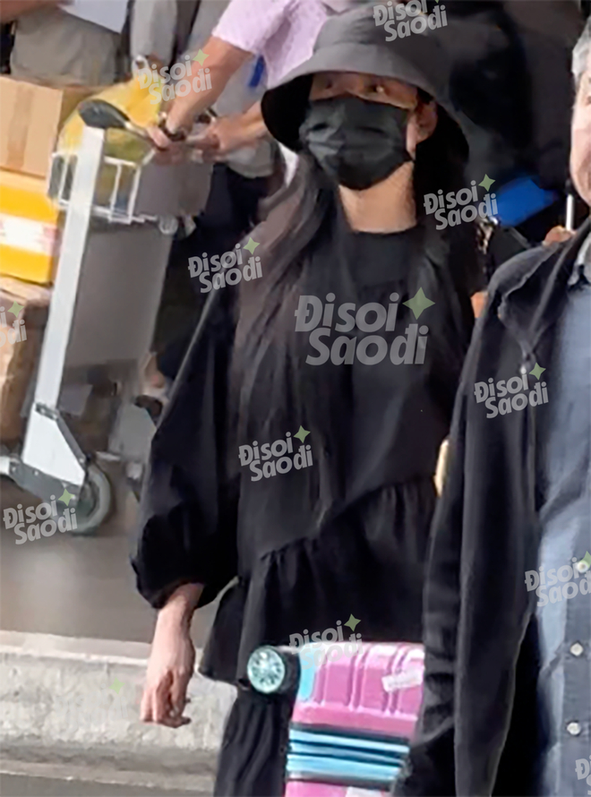 Đen Vâu bất ngờ bị fan dí theo hỏi về Hoàng Thùy Linh, trả lời 2 chữ giữa tin đã đón con đầu lòng- Ảnh 2.