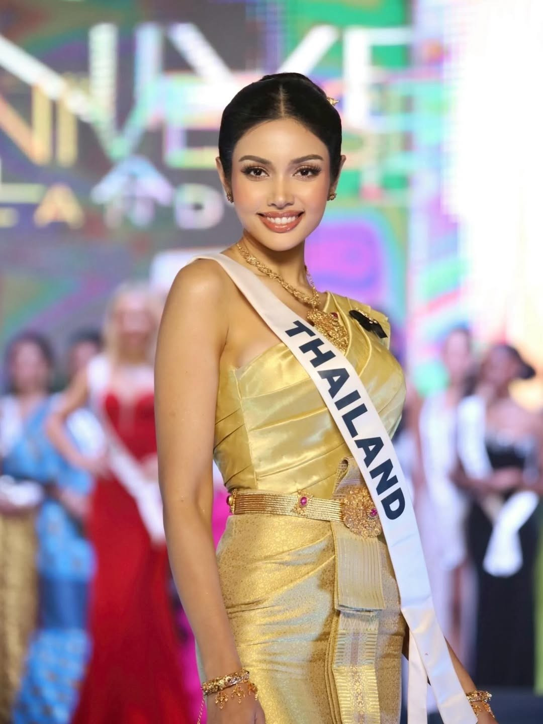 4 Á hậu Hoa hậu Hoàn vũ 2025 gây tiếc nuối- Ảnh 5. 4 Á hậu Hoa hậu Hoàn vũ 2025 gây tiếc nuối- Ảnh 5.