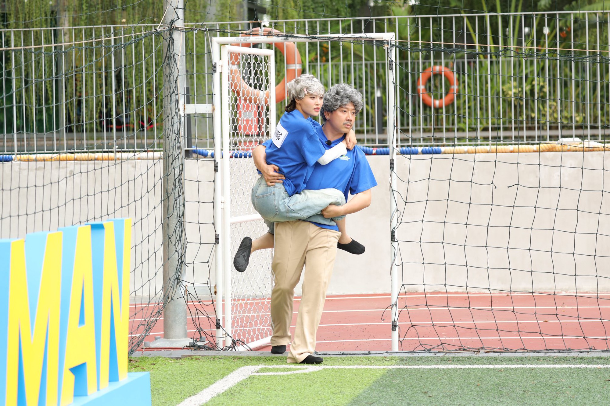 Ninh Dương Lan Ngọc và Liên Bỉnh Phát không thể đến được với nhau- Ảnh 8. Ninh Dương Lan Ngọc và Liên Bỉnh Phát không thể đến được với nhau- Ảnh 8.