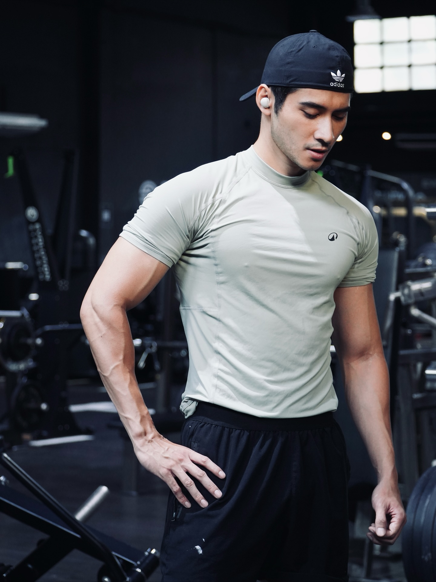 Soi profile mỹ nam nghi hẹn hò với Chi Pu: Từng yêu phu nhân hào môn, visual lẫn body đều cực phẩm!- Ảnh 11.