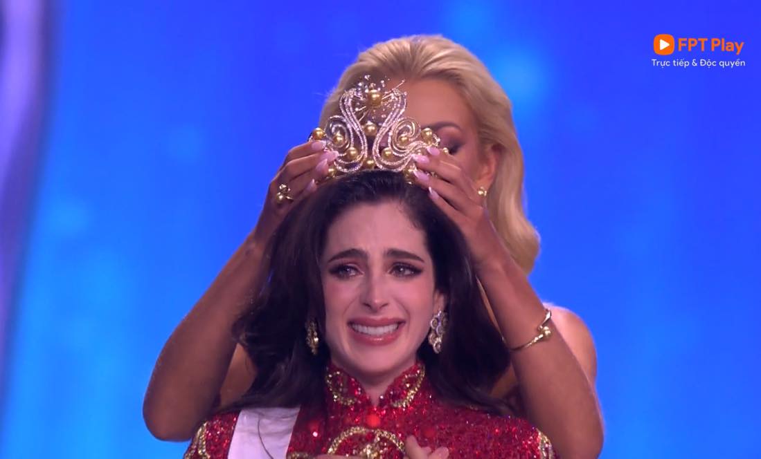 Tân Miss Universe 2025 là ai mà đăng quang lại gây phẫn nộ đến thế này?- Ảnh 4. Tân Miss Universe 2025 là ai mà đăng quang lại gây phẫn nộ đến thế này?- Ảnh 4.