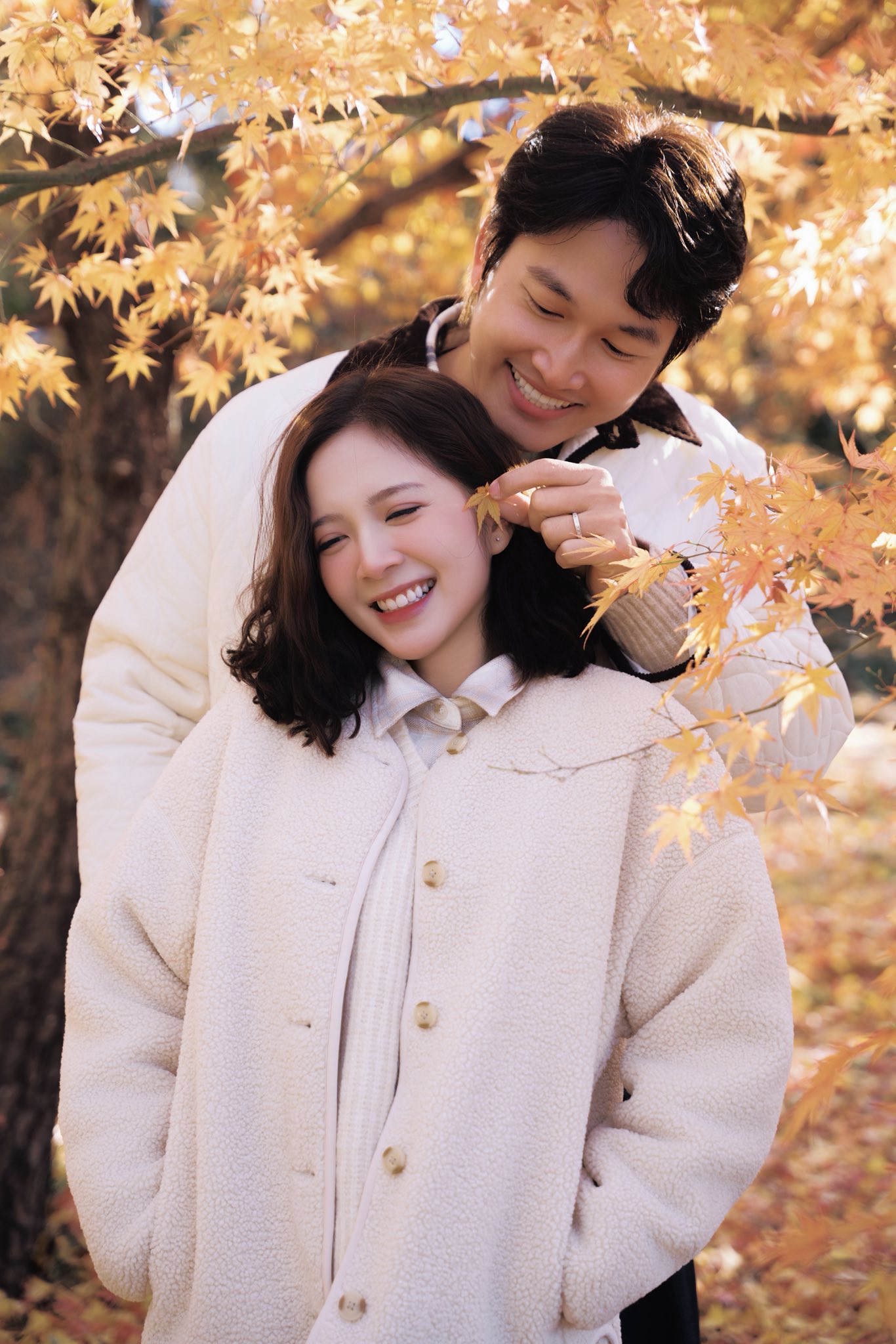 Quá mê đôi vợ chồng đẹp nhất vũ trụ VFC: Visual