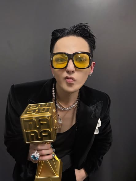 Thời gian không bỏ qua bất cứ ai, trừ G-Dragon!- Ảnh 10.