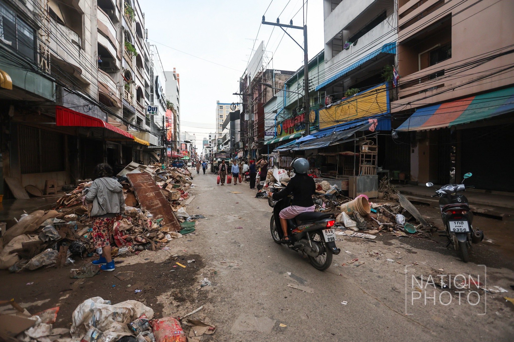 Thái Lan hoang tàn vì lũ- Ảnh 5.