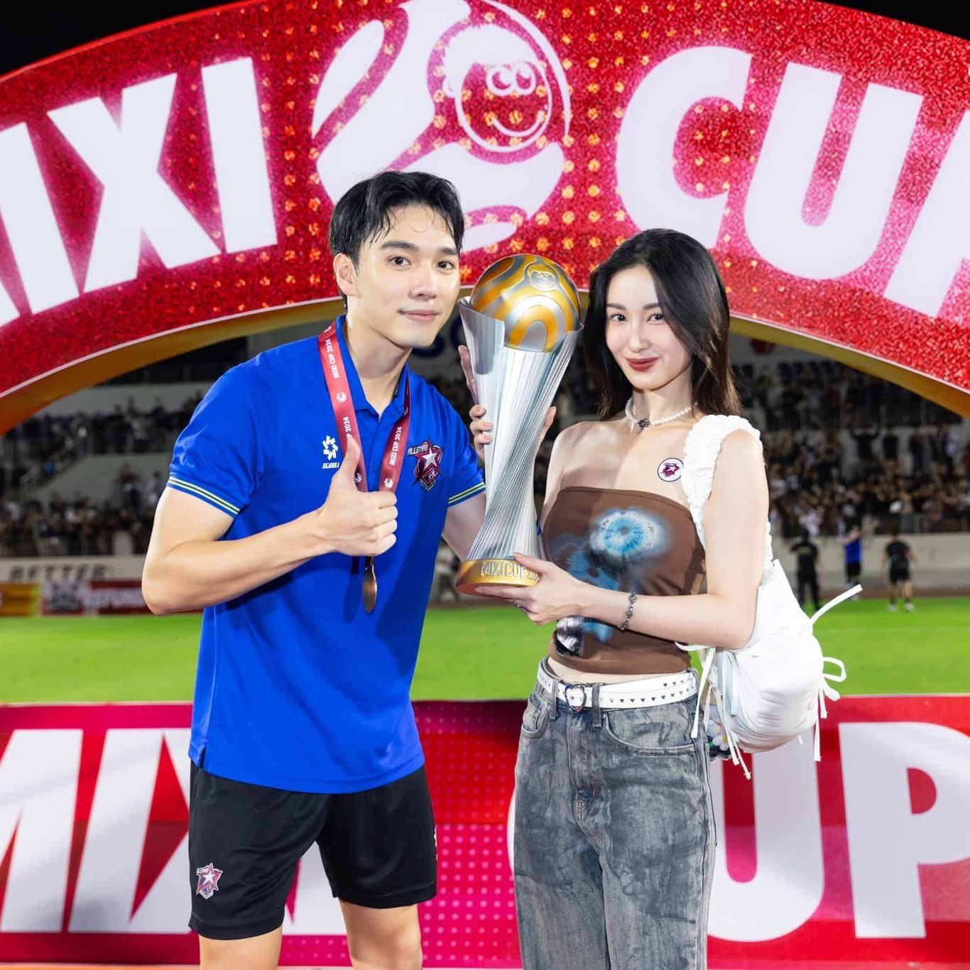 Rộ tin cặp chị - em Vbiz toang vì đàng gái ngoại tình, bị bắt ghen tại trận: Chính chủ lên tiếng nóng- Ảnh 5. Rộ tin cặp chị - em Vbiz toang vì đàng gái ngoại tình, bị bắt ghen tại trận: Chính chủ lên tiếng nóng- Ảnh 5.