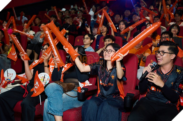 Người Hâm Mộ FPT Flash Bùng Nổ Cảm Xúc Trước Chiến Thắng Lịch Sử Tại ĐTDV Mùa Đông 2025 5