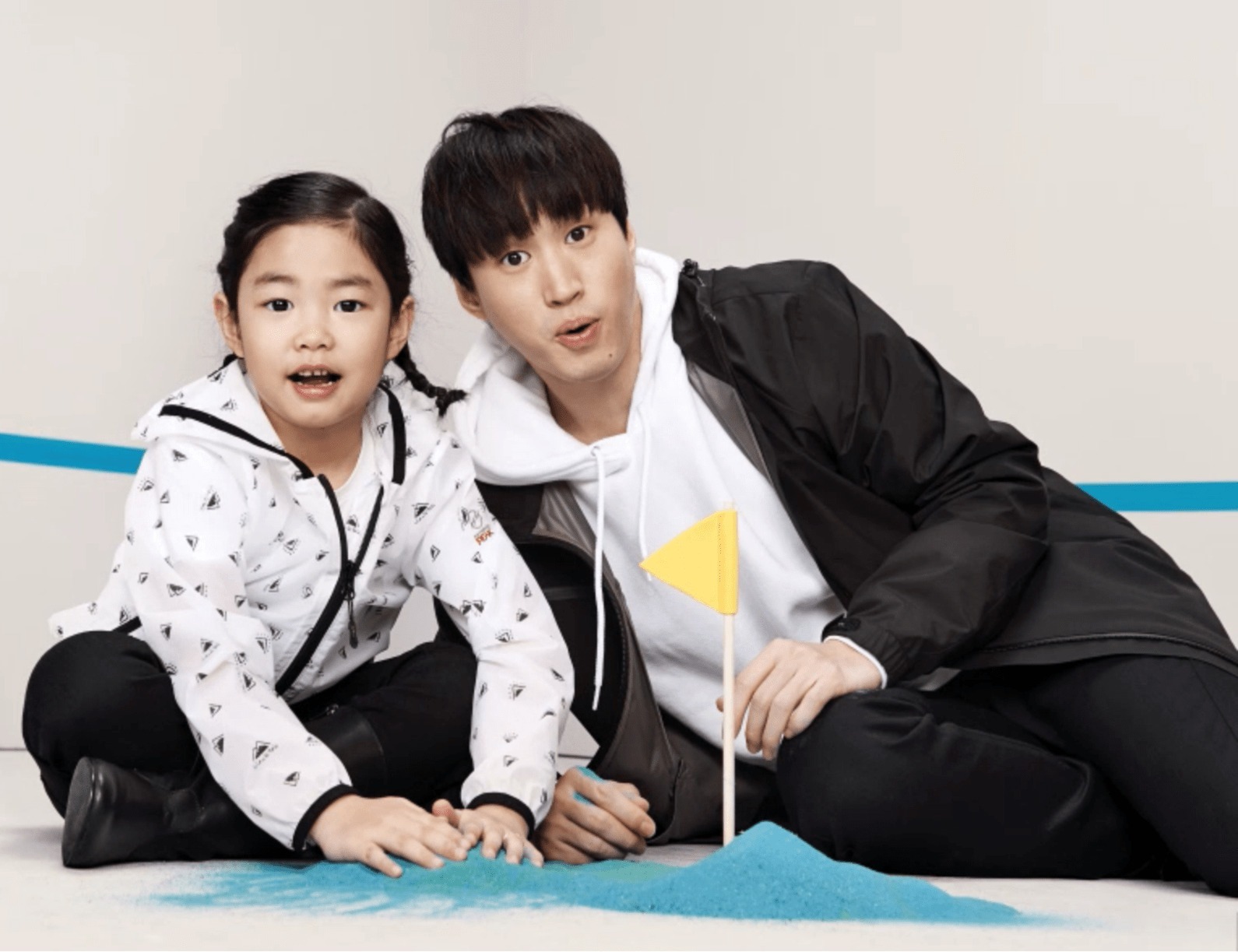 1 nam ca sĩ hoảng loạn vì bị chụp lén trong phòng tắm, danh tính thủ phạm gây ngỡ ngàng- Ảnh 4. 1 nam ca sĩ hoảng loạn vì bị chụp lén trong phòng tắm, danh tính thủ phạm gây ngỡ ngàng- Ảnh 4.