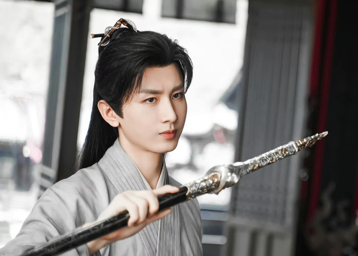 Thành Nghị chưa hết thời: Phim mới được 7 lão làng gánh vai, dàn cast mạnh ngang Tàng Hải Truyện, liệu còn cơ hội bùng nổ?- Ảnh 3. Thành Nghị chưa hết thời: Phim mới được 7 lão làng gánh vai, dàn cast mạnh ngang Tàng Hải Truyện, liệu còn cơ hội bùng nổ?- Ảnh 3.