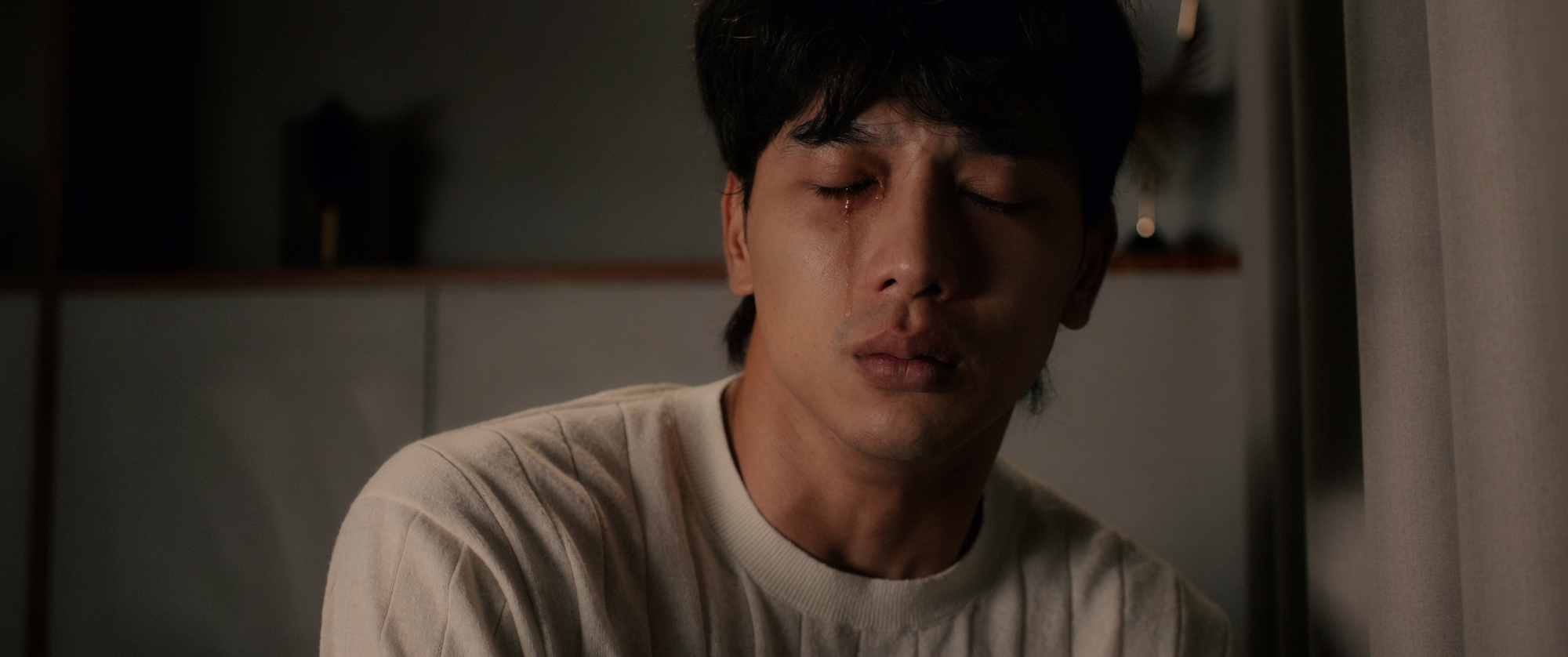 Mỹ nam Vbiz gây sốc vì phải ngồi xe lăn, nhan sắc tụt dốc đáng báo động- Ảnh 4.