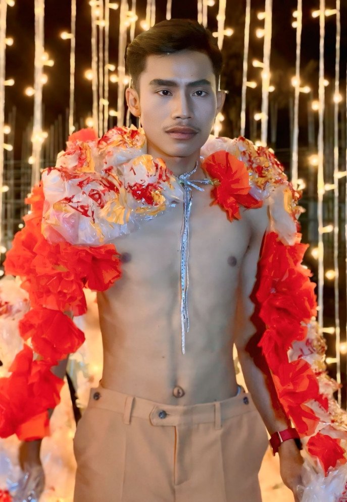 Thí sinh bị bàn tán nhiều nhất ‘Nam vương Campuchia’ từng trầm cảm vì xấu xí - 7