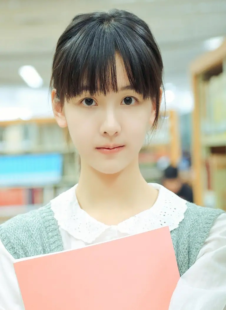 Lưu Diệc Phi 20 năm trước và dàn