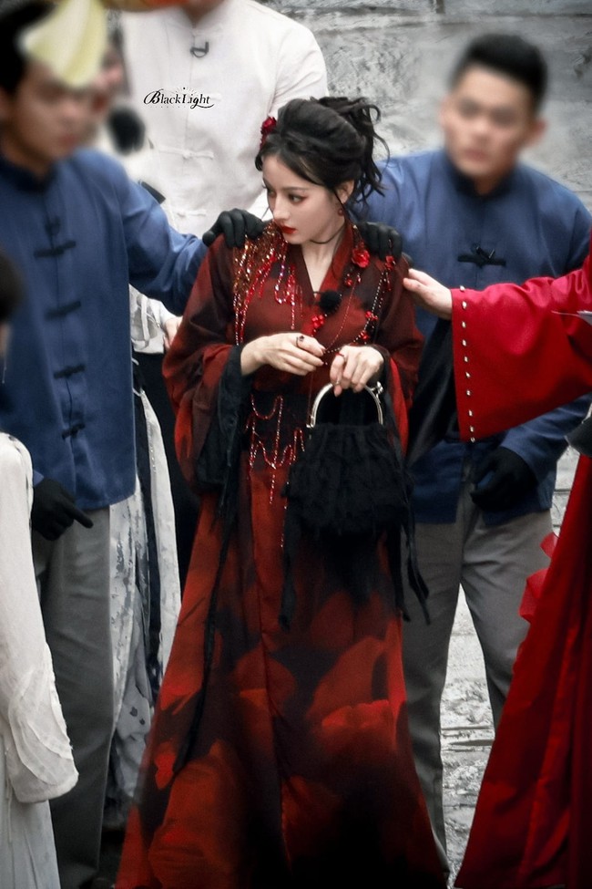 Mỹ nhân cổ điển đẹp nhất Trung Quốc hiện tại: Visual quốc sắc thiên hương, style Đông Tây kết hợp đỉnh tuyệt đối- Ảnh 5.