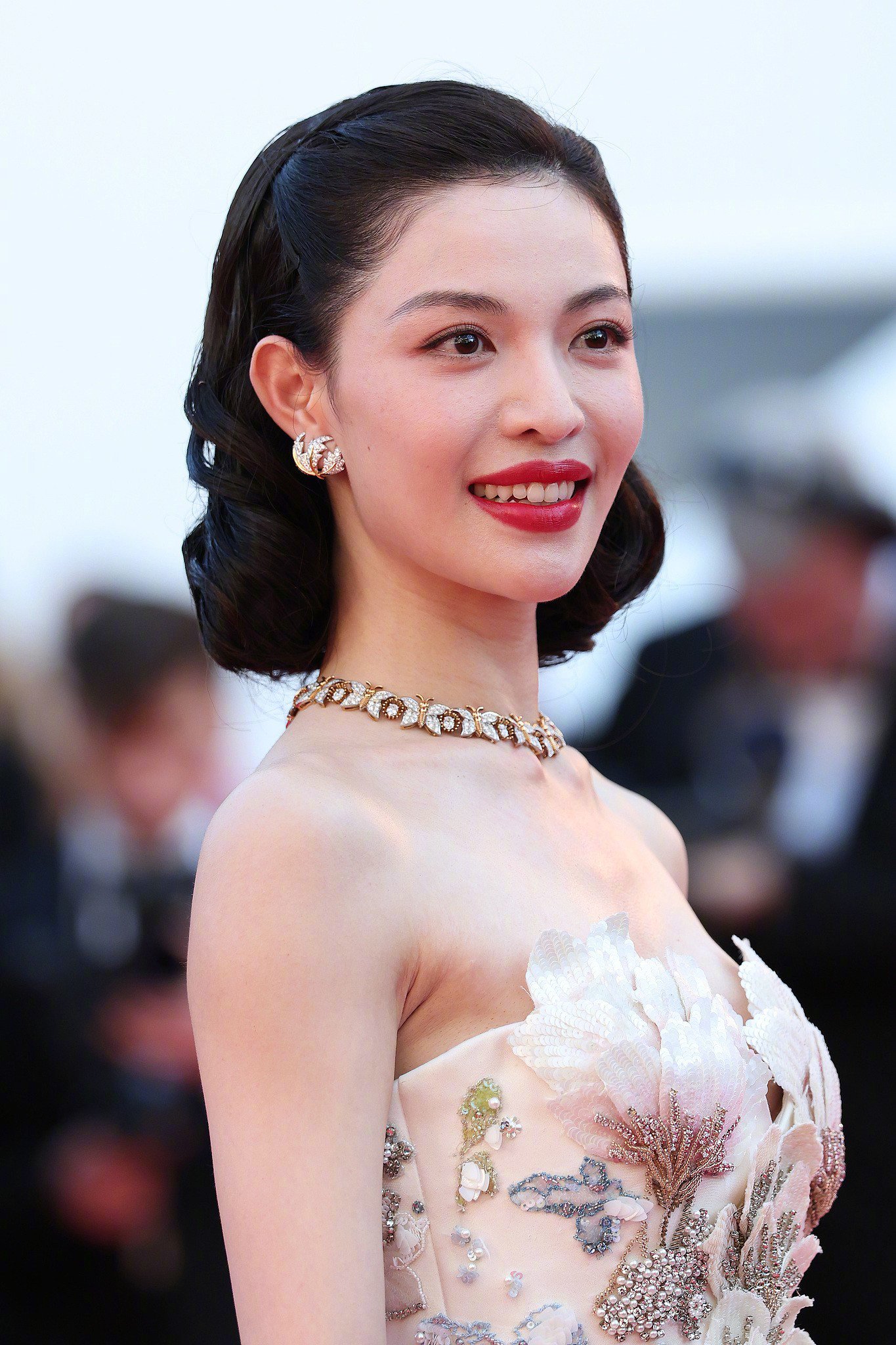 Chân Tử Đan dẫn vợ hoa hậu lên thảm đỏ Cannes, tỷ phú Amazon bị mạo danh - 7