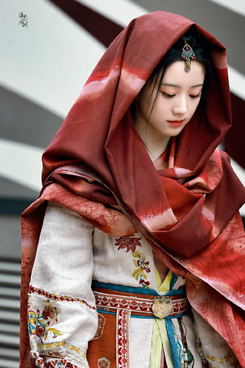 Sốc visual công chúa đẹp nhất Trung Quốc: Dung mạo nghiêng nước nghiêng thành, trắng phát sáng 9 người ngắm 10 người ưng- Ảnh 10.