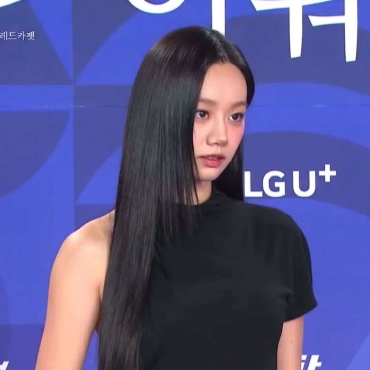 Nữ thần đẹp nhất Rồng Xanh 2025 đây rồi: Bóng lưng thôi cũng thấy sang chảnh, soi cận cảnh mới thấy khủng khiếp- Ảnh 6.