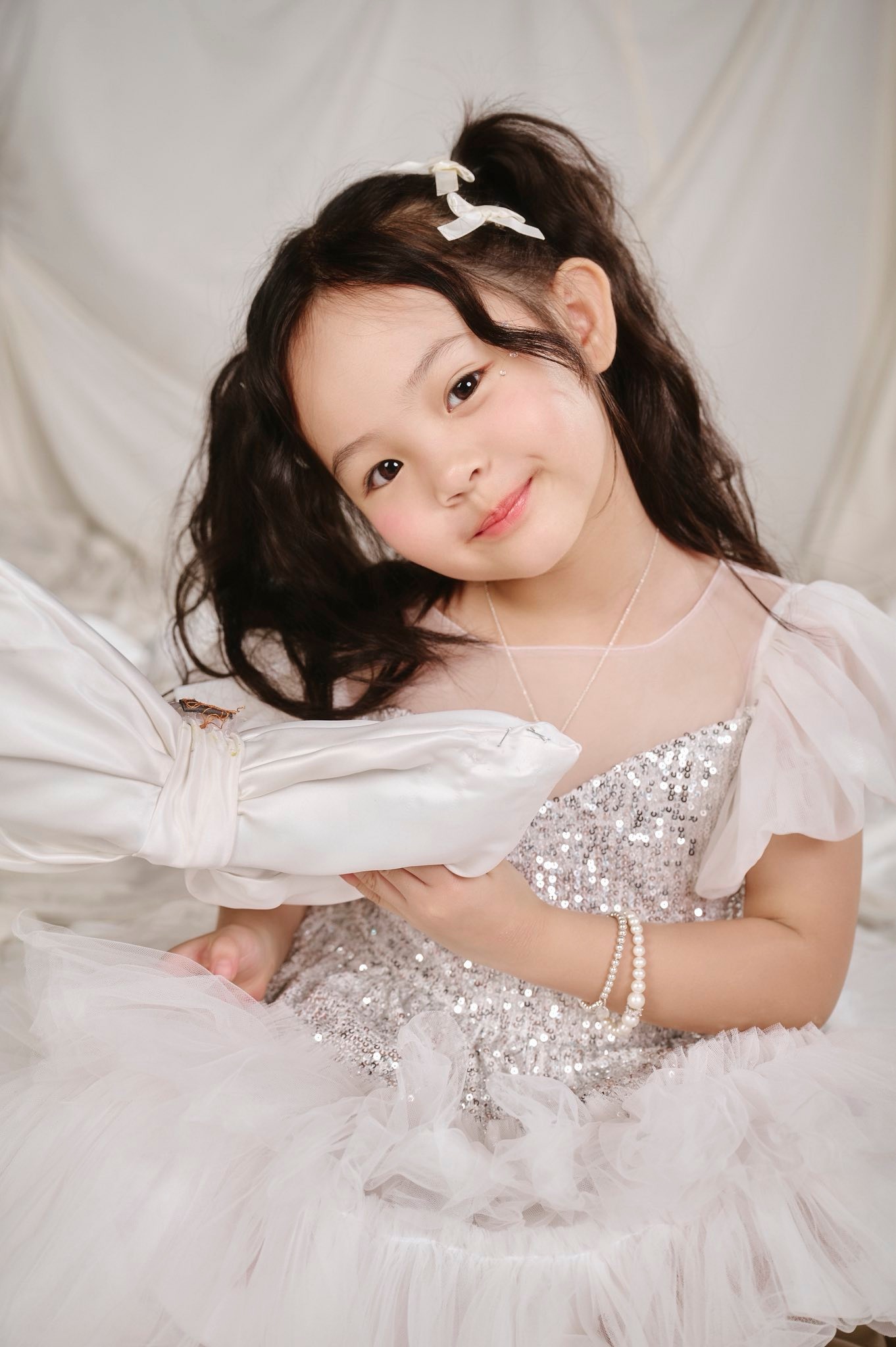 Con gái Cường Đô La mừng sinh nhật tròn 5 tuổi, ngày càng ra dáng tiểu mỹ nhân- Ảnh 7. Con gái Cường Đô La mừng sinh nhật tròn 5 tuổi, ngày càng ra dáng tiểu mỹ nhân- Ảnh 7.