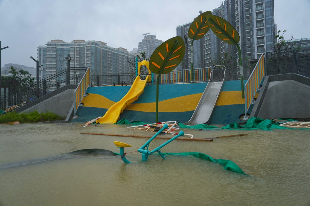 Đây là sức tàn phá của Ragasa - siêu bão mạnh nhất 2025: Loạt video, hình ảnh kinh hoàng khắp nơi- Ảnh 1. Đây là sức tàn phá của Ragasa - siêu bão mạnh nhất 2025: Loạt video, hình ảnh kinh hoàng khắp nơi- Ảnh 1.