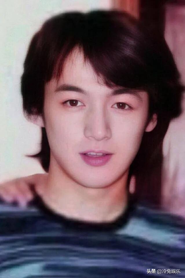 Chung Hán Lương – Hồ Ca – Huỳnh Hiểu Minh: Nhan sắc tuổi 18 gây sốt mạng xã hội và hành trình trưởng thành của ba “nam thần thế hệ vàng” Cbiz- Ảnh 3.