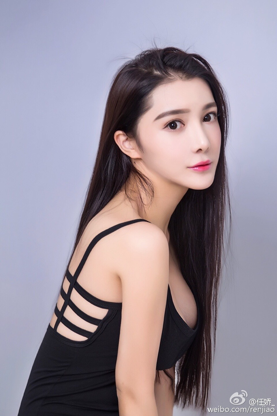 Cái chết ở bụi cây gây chấn động và ám ảnh showbiz của mỹ nhân 9X, quá nhiều uẩn khúc tại hiện trường- Ảnh 3.