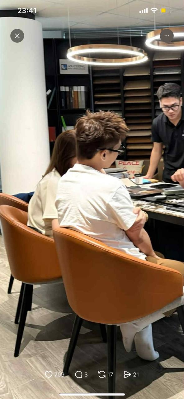 Tóm dính 1 Anh Trai Say Hi đưa vợ bí mật đi sắm sửa nhà mới, nghi rục rịch làm đám cưới năm sau- Ảnh 2.