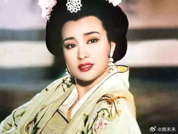 "Võ Tắc Thiên" 4 đời chồng suýt đi tù lần 2 63ef2747gy1i1h5fx1fclj20go0cijs9 1747455371141287059656 1754637337507596171704 1754648854496 17546488545921865376301 1754659949131 1754659949384575143585