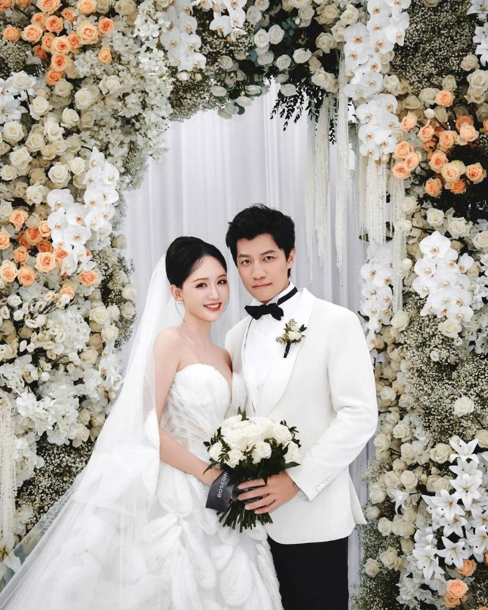 Ngỡ ngàng nhan sắc cam thường của Trần Kiều Ân sau khi lộ mặt sưng phồng, xô lệch cứng đơ như tượng sáp- Ảnh 8.