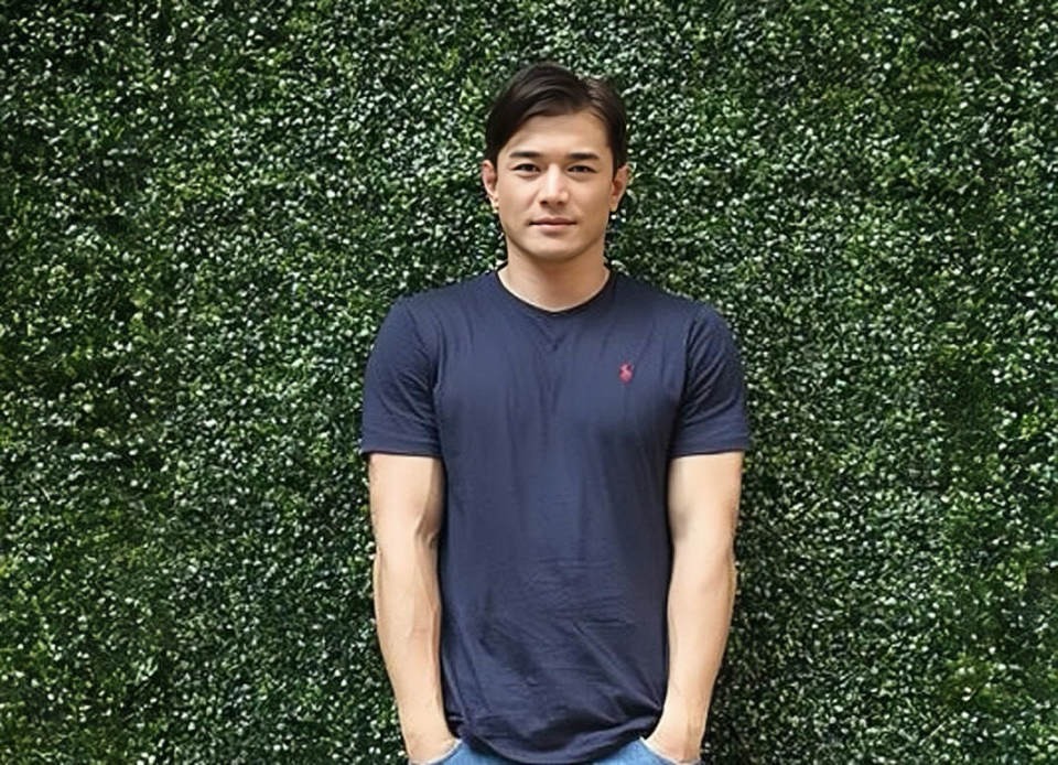 Từng làm khuynh đảo màn ảnh, nam diễn viên giờ