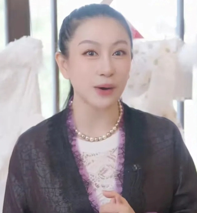 Chồng cũ cưới hot girl sau 3 tháng Từ Hy Viên qua đời: Cbiz tẩy chay gắt đám cưới khiến Uông Tiểu Phi